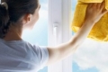 Kako očistiti okna brez madežev doma?